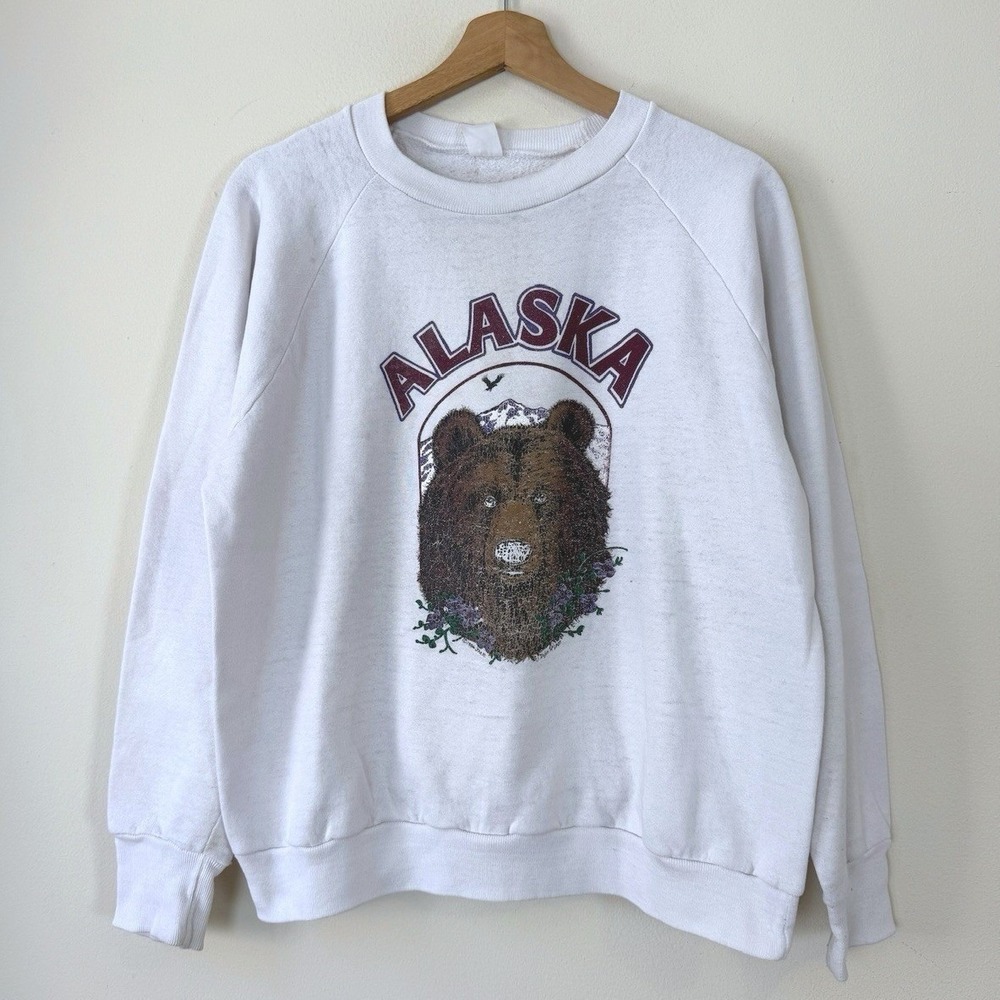 Vintage 80's Alaska Brown Bear Animal Nature Art White Sweatshirt - Medium